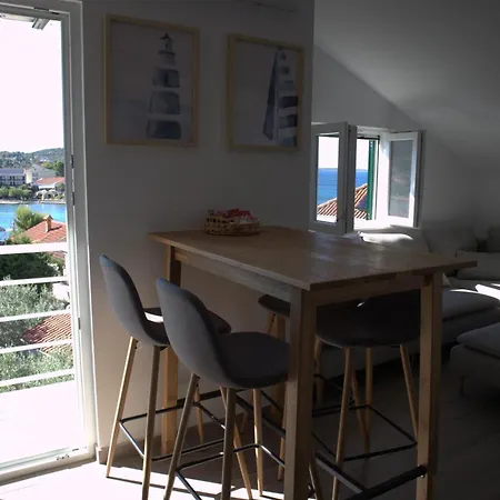 Maris App 3 Veli Iž